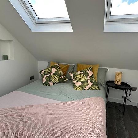 Lovely New Decor Studio - 4 The Southwell London Exterior foto